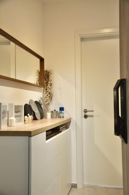 New Studio Apartment In Central Budapest - Free Parking Bagian luar foto